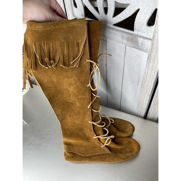 Vintage Minnetonka Knee High Moccasins Suede Boots Womens Lace Up Fringe Size 7 - Picture 1 of 10